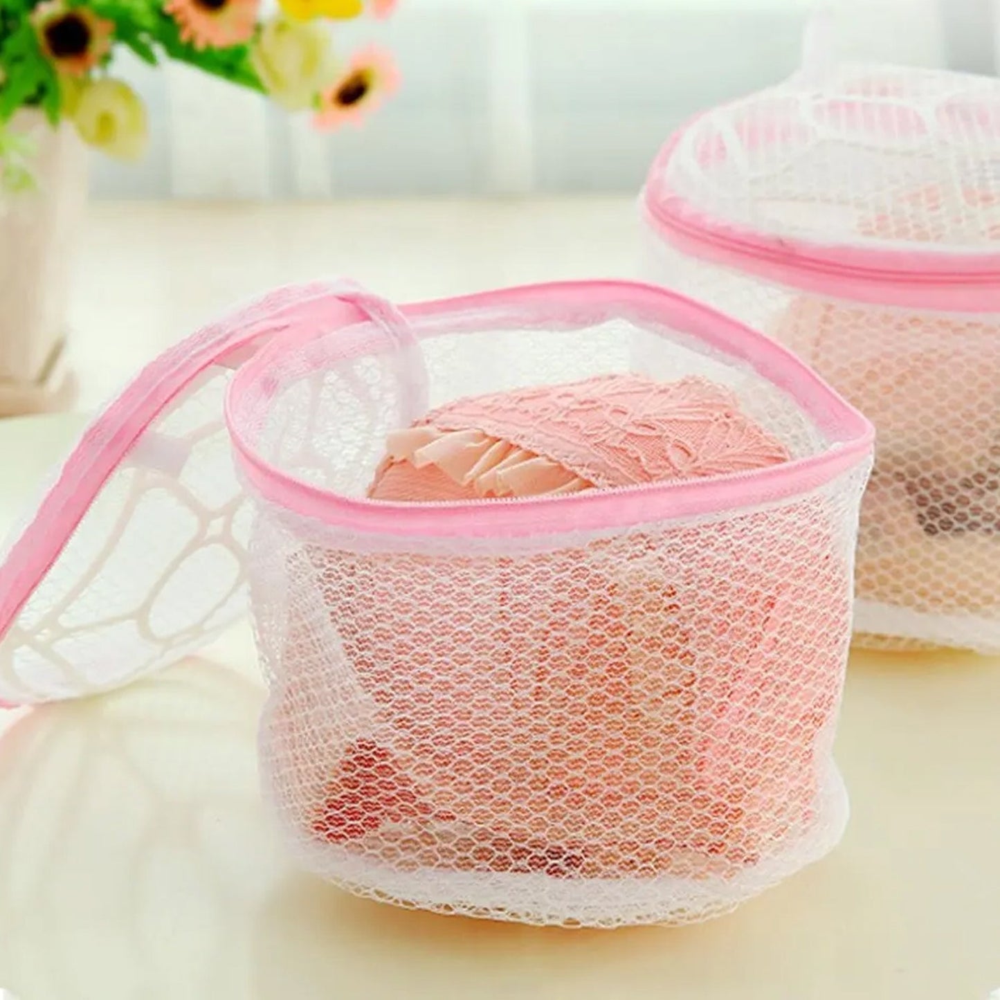 Small Round cloth washing Laundray bag | washing net bag Pouch | Mesh Laundry Bag with rust free zipper for Washing, socks and underwear (1 Pc)