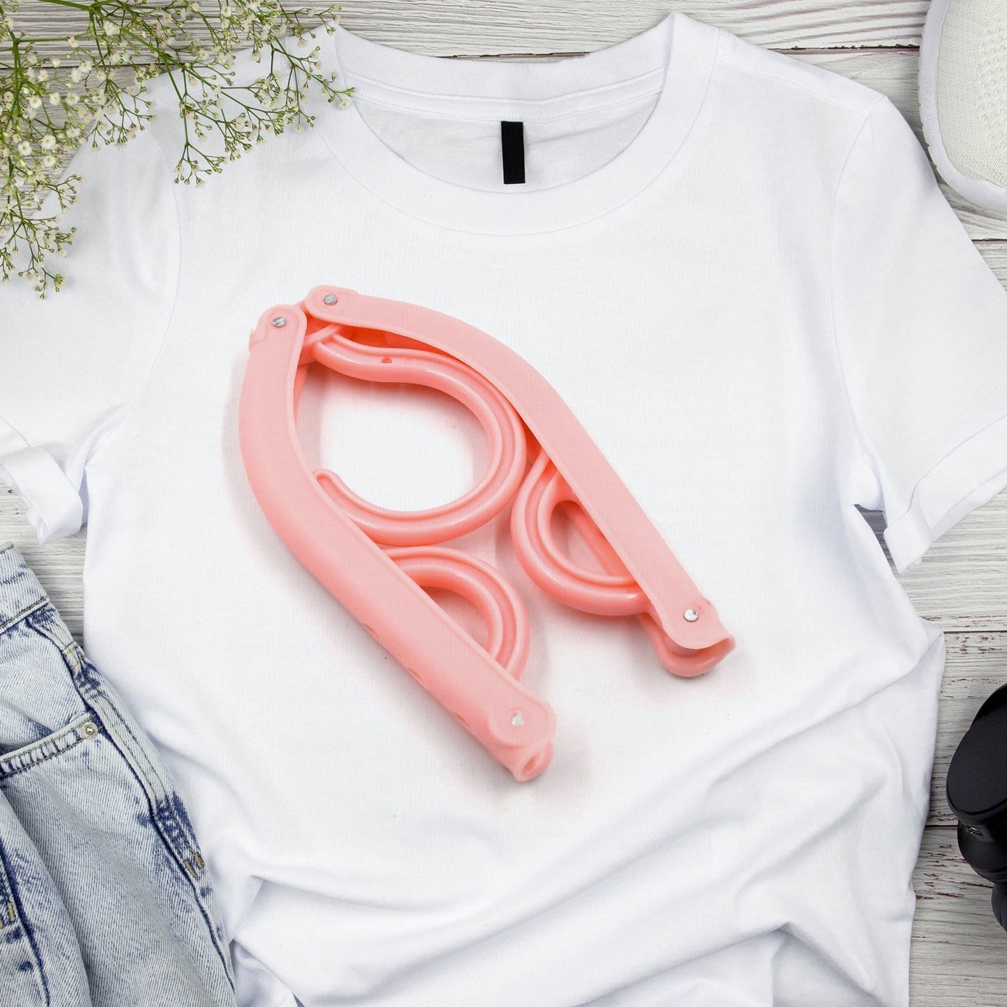 B 10 Pcs Portable Folding Clothes Hanger Creative Travel Easy to Carry Clothes Hanger for Adults and Children