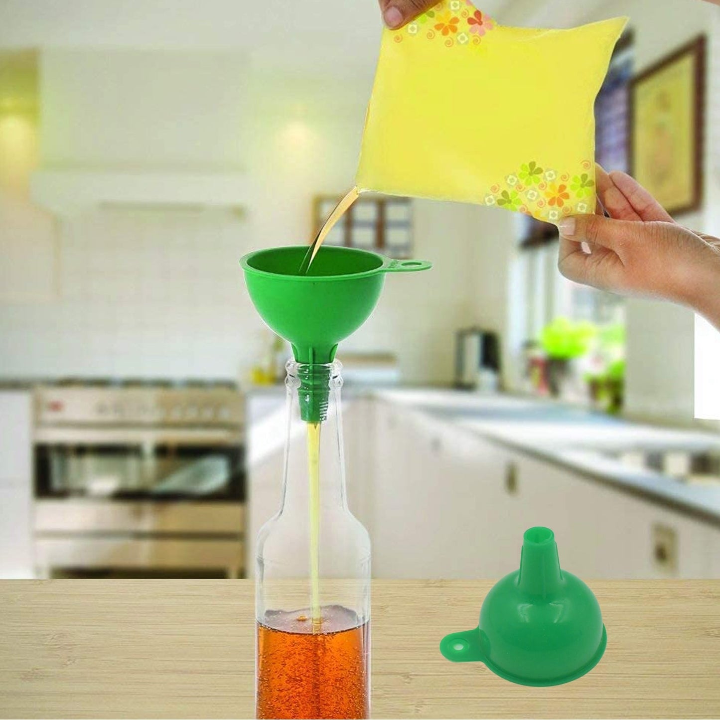 Silicone Funnel For Pouring Oil, Sauce, Water, Juice And Small Food-GrainsFood Grade Silicone Funnel (1 Pc Green)