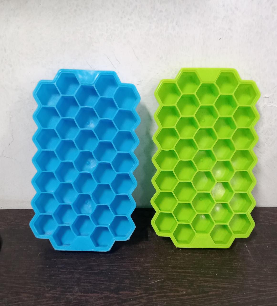 Flexible Silicone Honeycomb Design 37 cavity Ice Cube Moulds Trays Small Cubes For Whiskey Tray For Fridge (Multicolor)