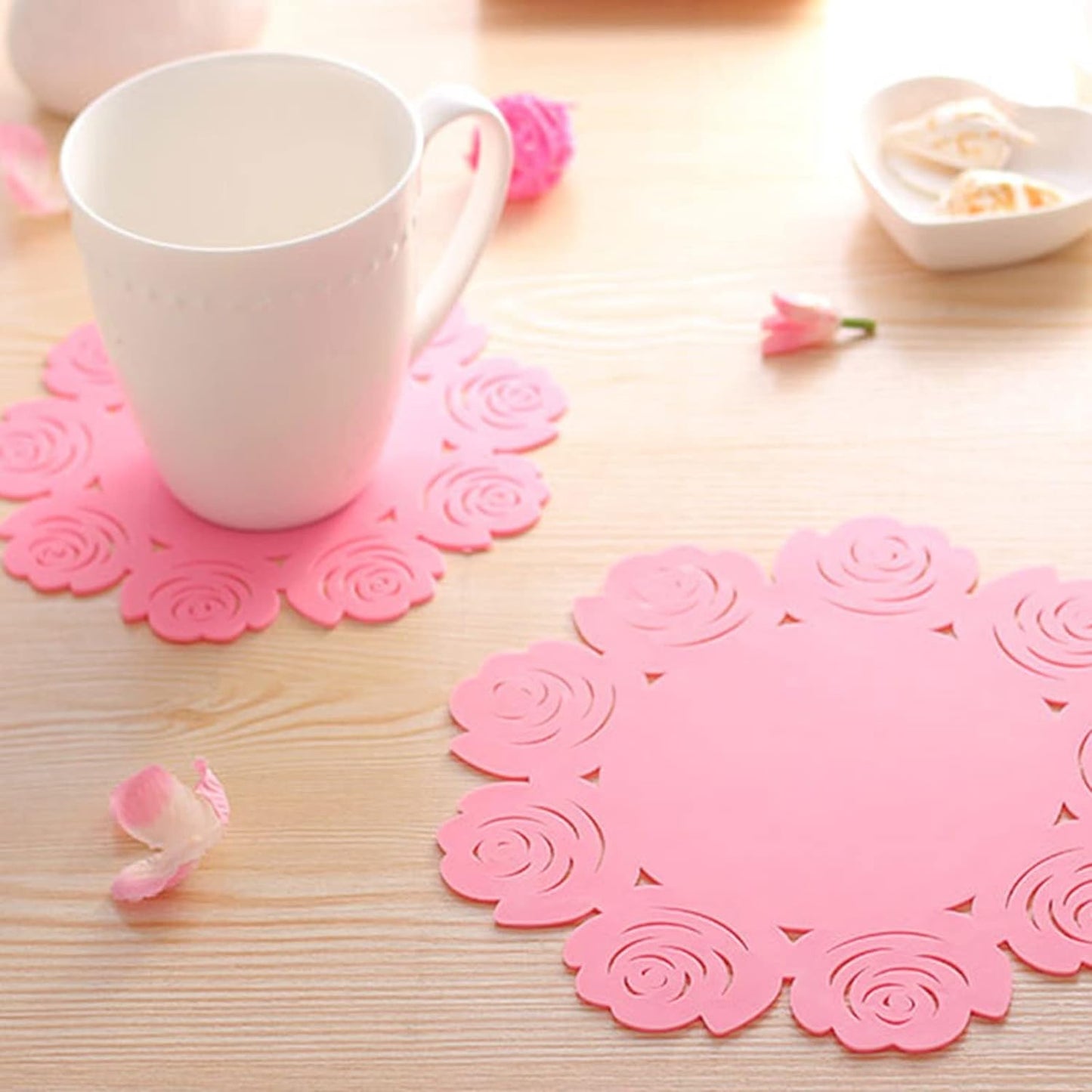 Kitchen Gadget Accessories Plate Cup Mat Rose, Simple Circular Coasters for Kitchen Cafe Restaurant, Placemats for Dining Table, Coasters, Tabletop Protection, Anti-Scald Easy to clean (1 Pc)