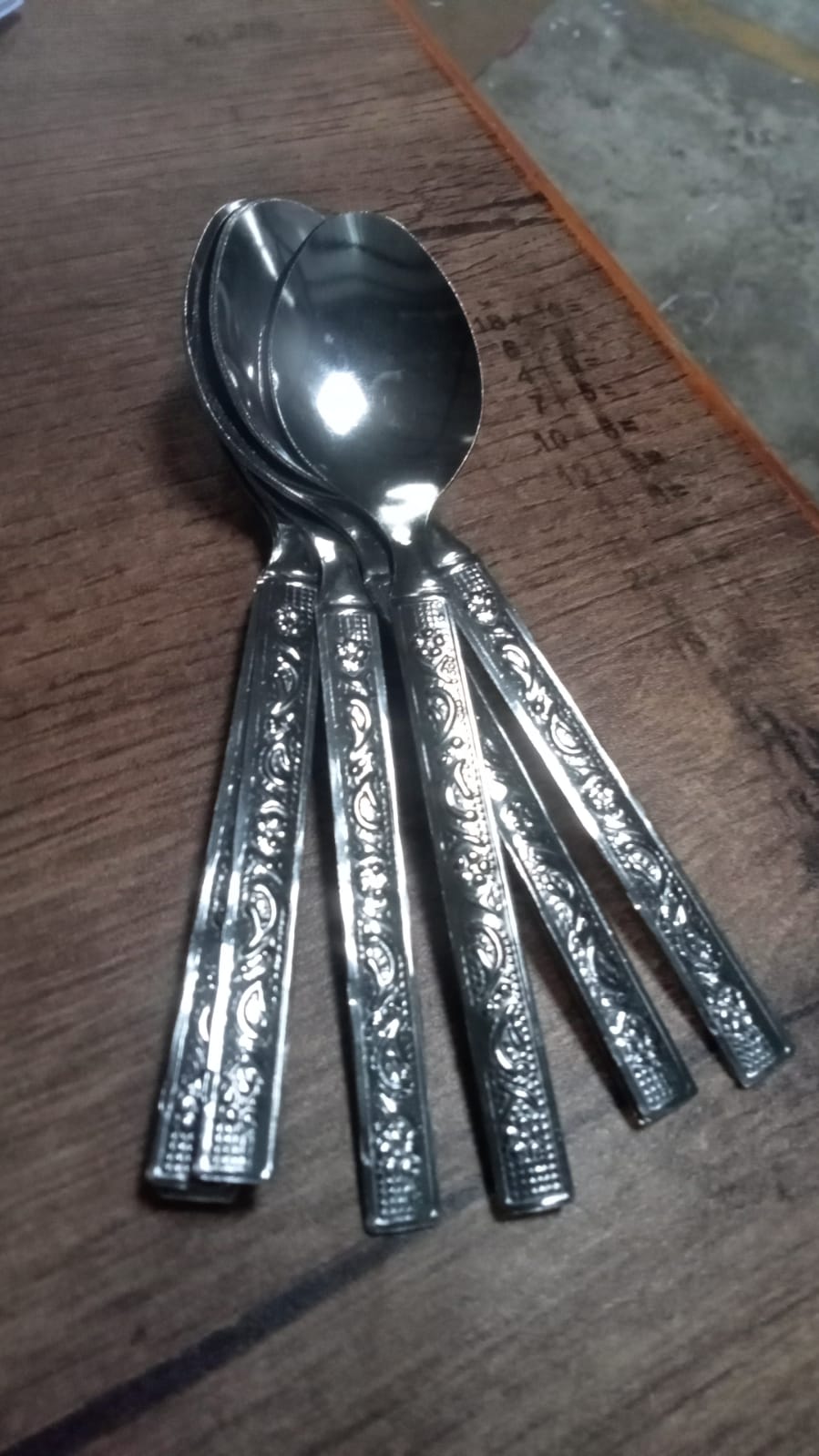 Stainless Steel Medium Dinner Table Spoon (Set of 12Pcs)